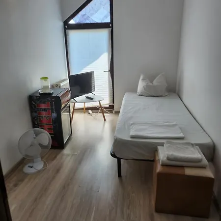 招待所 Villa-colonial 艾福雷诺德