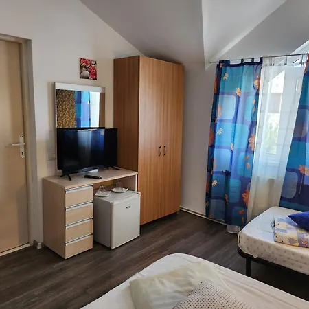 Villa-colonial 招待所 3*